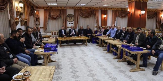 Başkan Başsoy, Kamu- Sen Temsilcileriyle Biraraya Geldi