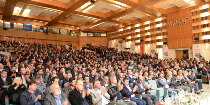 Memur-sen Genel Başkanı Yalçın: “15 Temmuz’un Nöbetçisi, 16 Nisan’ın ‘Evet’çisiyiz”