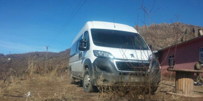 Lice’de Şüpheli İki Araç Ele Geçirildi