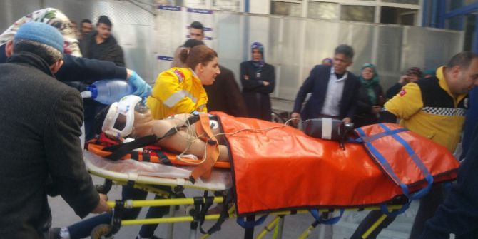 Serinlemek İçin Gölete Giren İki Çocuk Ölümden Döndü