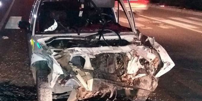 Beton Mikserine Çarpan Sürücü Yaralandı