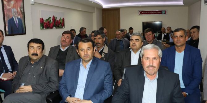 Akhisarlı Muhtarlarla Buluşma Devam Ediyor