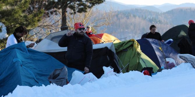’Atatürk Ve İstiklal Yolu Yürüyüşü’nde Yürüyüşçüler, Kar Üzerinde Çadır Kurdular
