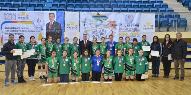 Anadolu Yıldızlar Ligi Hentbol Çeyrek Final Müsabakaları Sona Erdi