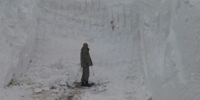 Dağlıca Üs Bölgesinde Karla Mücadele Çalışması