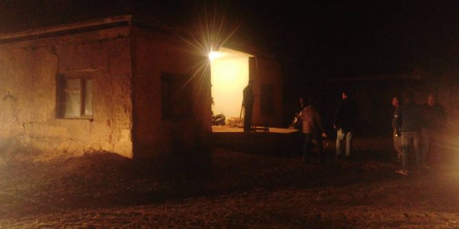 Ateş Yakma Tartışması Kanlı Bitti: 2 Yaralı