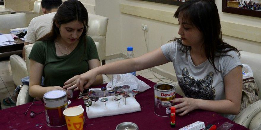 Kağıdı Takıya Dönüştürme Sanatı