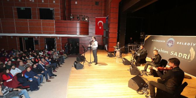 İbrahim Sadri İle Şiir Gecesi