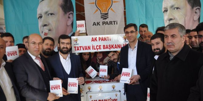 Tatvan’da ‘Anayasa Değişikliği Ve Halk Oylaması’ Toplantısı