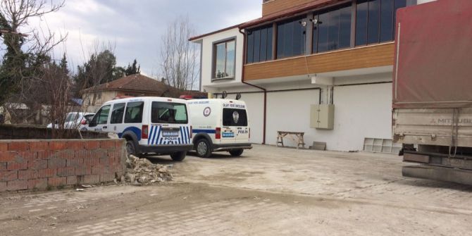 Tabancanın Ateş Alması Sonucu Kafasından Yaralanan Genç Hastaneye Kaldırıldı