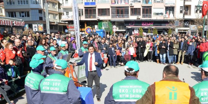 Eskişehir Sokaklarında Eko-şov Ritim Grubundan Müzik Şöleni