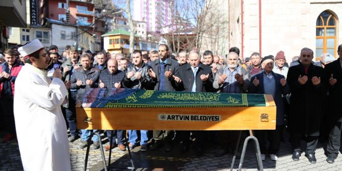 Artvin Cumhuriyet Ninesini Kaybetti