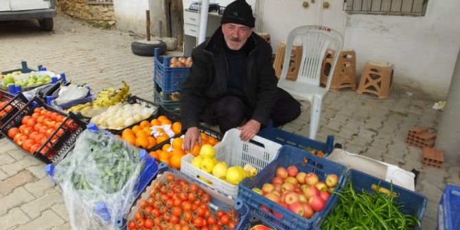 Burhaniye’de Manav Ayağa Geldi