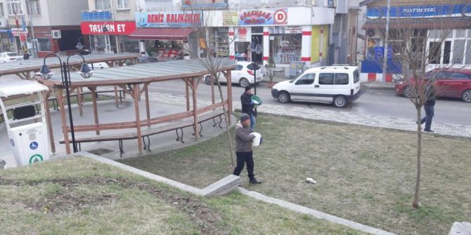 Yeşil Alan Ve Parklarda Bahar Hazırlığı