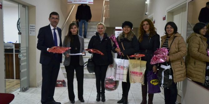 Bigalı Öğrencilerden Depremzede Öğrencilere Yardım