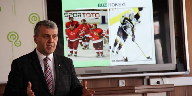 Buz Hokeyi Okullarda Yaygınlaşacak