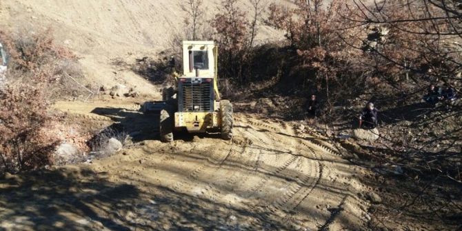 Yol Yapım Çalışmaları Hız Kesmeden Devam Ediyor