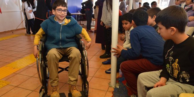 Mersin’de ’Engelleri Empati İle Aşalım’ Etkinliği