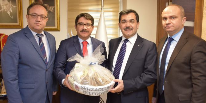 Şehzadeler Belediyesi Salih Koca’yı Ağırladı