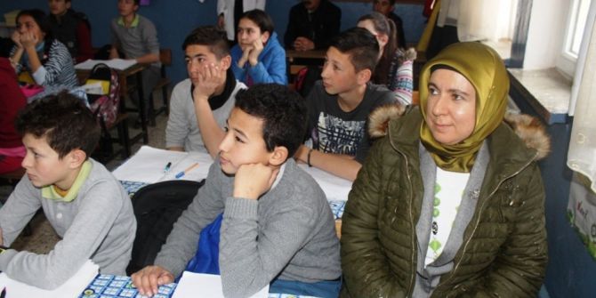 Kitaplara Kanat Taktılar