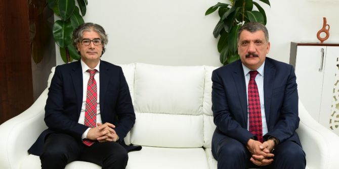 Prof. Dr. Özdemir, Başkan Gürkan’a Veda Ziyaretinde Bulundu