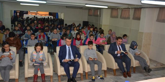 Sırmalı, Öğrenciler İle Kitap Okudu