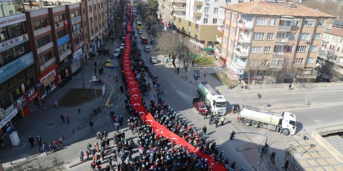 Dev Türk Bayrağı İle Cumhurbaşkanı Erdoğan’a ’Evet’ Desteği