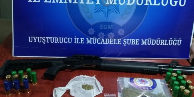 Sakarya’da Uyuşturucu Operasyonu: 5 Gözaltı