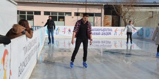 Buz Pisti 5 Mart’a Kadar Açık Kalacak