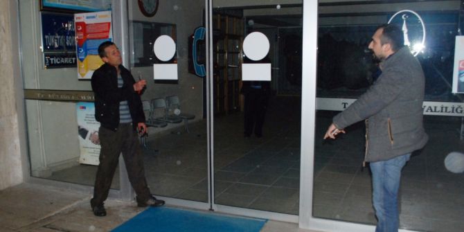 Kütahya’da Valilik Önünde İntihara Teşebbüs