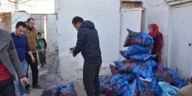 Kömürleri Çalınan Engelliye İş Adamından Destek