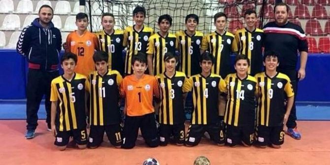 Tekirdağ Yıldız Erkekler Hentbol Takımı Yarı Finalde