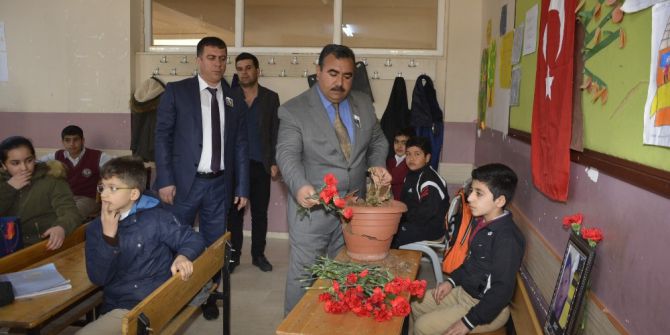 Bombalı Saldırıda Ölen Öğrencinin Sınıfında Yas Hakim