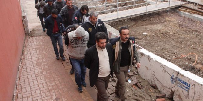 Sosyal Medyadan Terör Propagandası Yapan 6 Kişi Adliyede