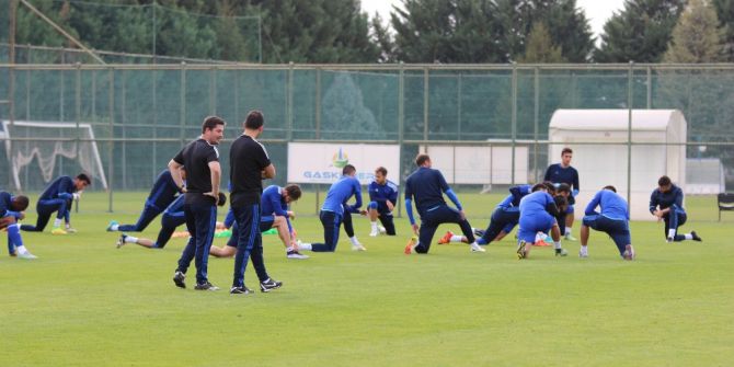 Metin Diyadin Büyükşehir Gaziantepspor’da Sınıfta Kaldı