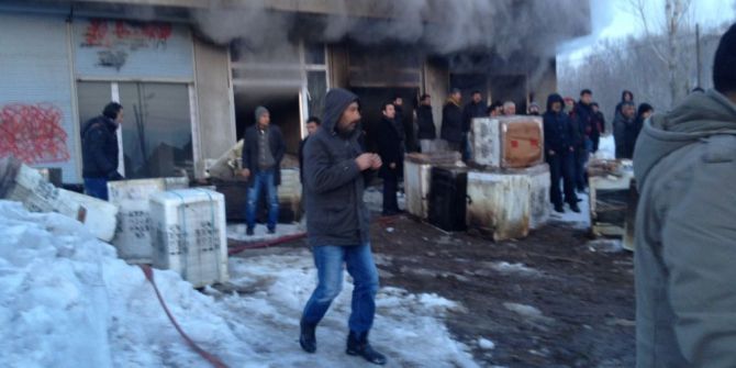 Mobilya Dükkanı Deposunda Yangın