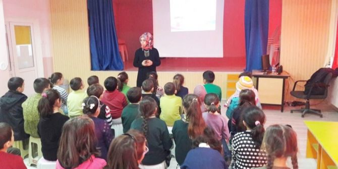 Cumhuriyet İlkokulunda ‘Tuvalet Kullanımı Ve Hijyen’ Eğitimi