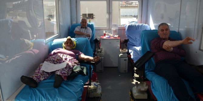 Kula’daki Kan Bağışına Polisler De Destek Verdi