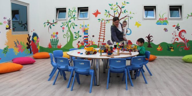 Çocuk Doktorları Hastaneye Oyun Salonu Yaptı