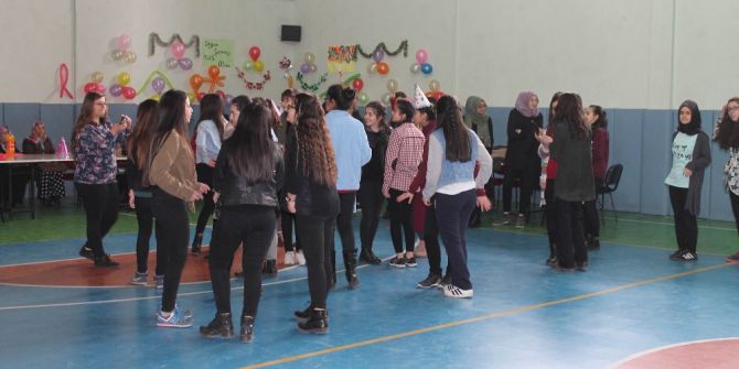 Lösemili Çocuklar Doğum Günü Partisinde Doyasıya Eğlendi