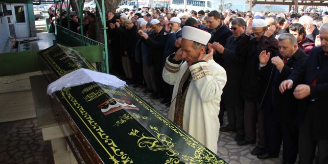 Ölümün Secdede Yakaladığı Yaşlı Çift Son Yolculuğuna Uğurlandı