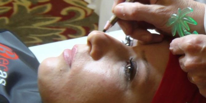 Berber Ve Kadın Kuaförlere Kalıcı Makyaj Ve Saç Simülasyonu Eğitimi