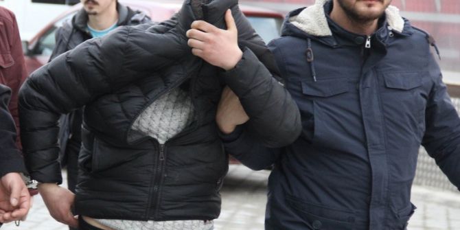 Kullanılmış Çorap İçinde Uyuşturucu Satışına 2 Tutuklama