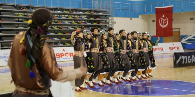 Halk Oyunları İl Yarışması Sona Erdi