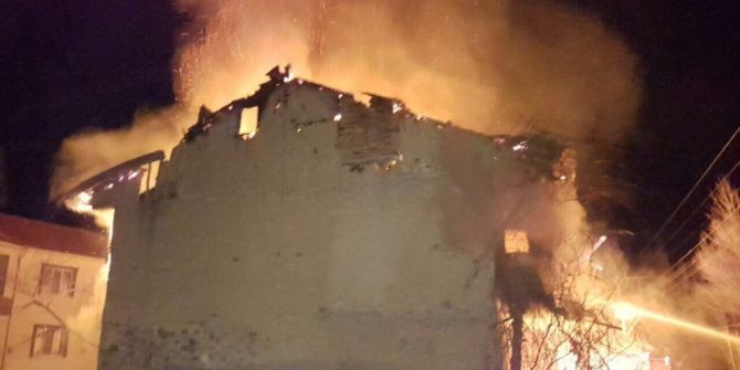 Sandıklı’da Ev Yangını