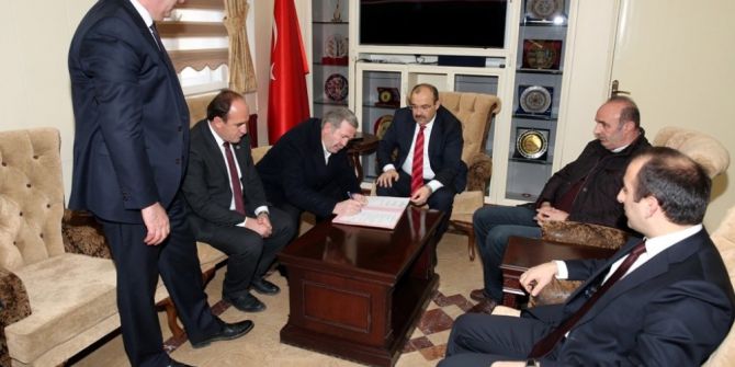 İmam Hatip Ortaokulu İçin Hayırsever Vatandaşlarla Protokol İmzalandı