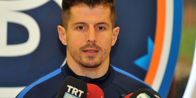 Emre Belözoğlu 1 Yıl Daha Başakşehir’de