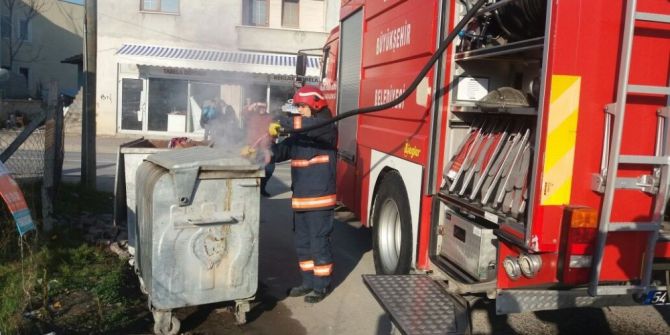 Çöp Bidonu Yangını İtfaiyeyi Harekete Geçirdi