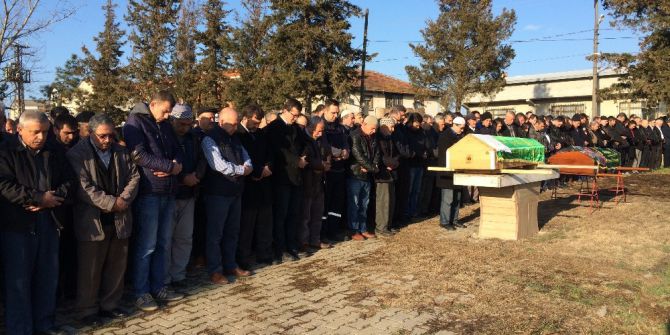 Tırın Sebep Olduğu Kazada Ölen Çift Toprağa Verildi