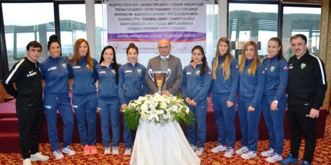 Bayan Güreşçiler Mindere Çıkacak